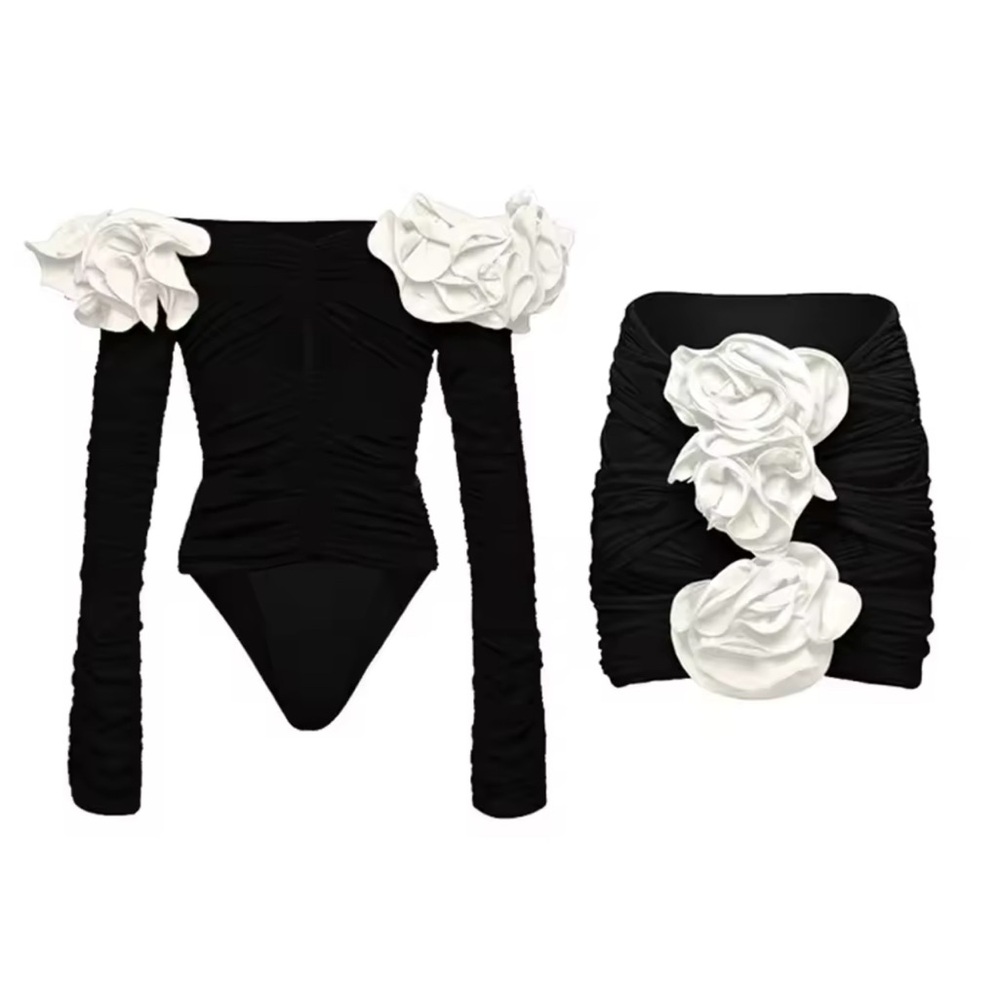 Push Up bodysuit with a floral design, paired with a matching skirt.